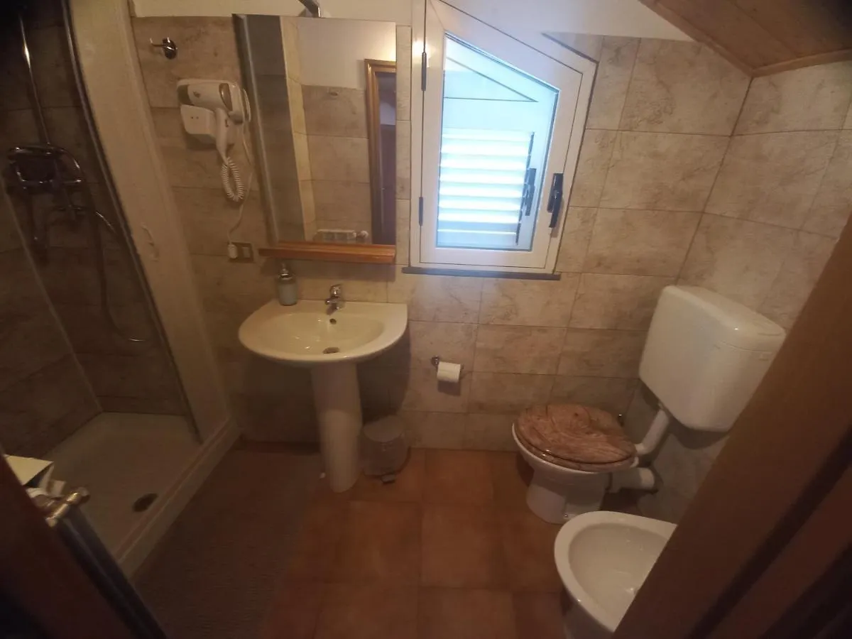 Bb Cesaro Mariolo House Hotel 0*,  Italy